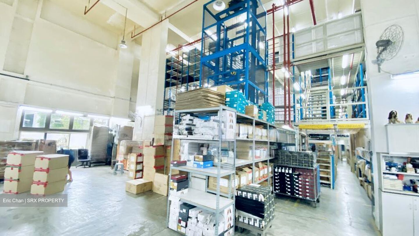 Leong Huat Building (D13), Warehouse #497540571